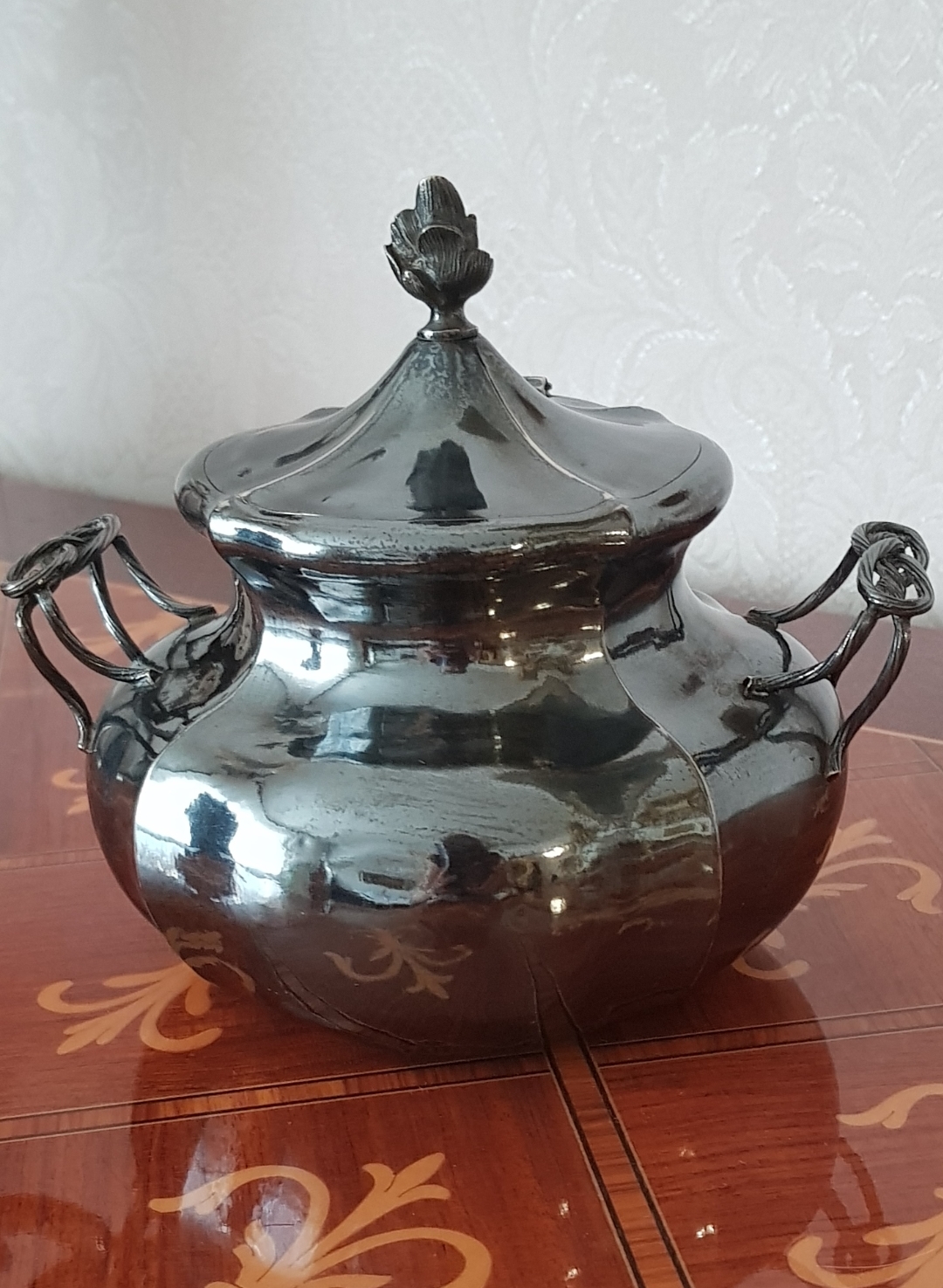 Серебряная сахарница Никольс и Плинке. Русское серебро 84 пробы Купить сахарницу антикварное русское серебро 84 пробы в Москве