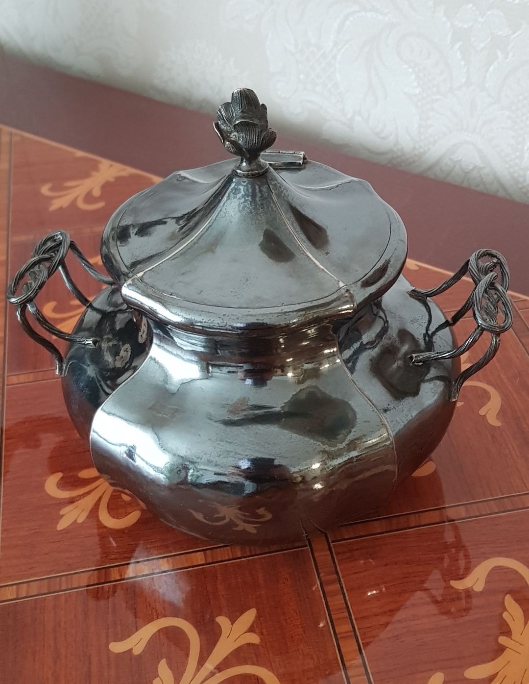 Серебряная сахарница Никольс и Плинке. Русское серебро 84 пробы Антикварная старинная серебряная сахарница, русское серебро 84 пробы